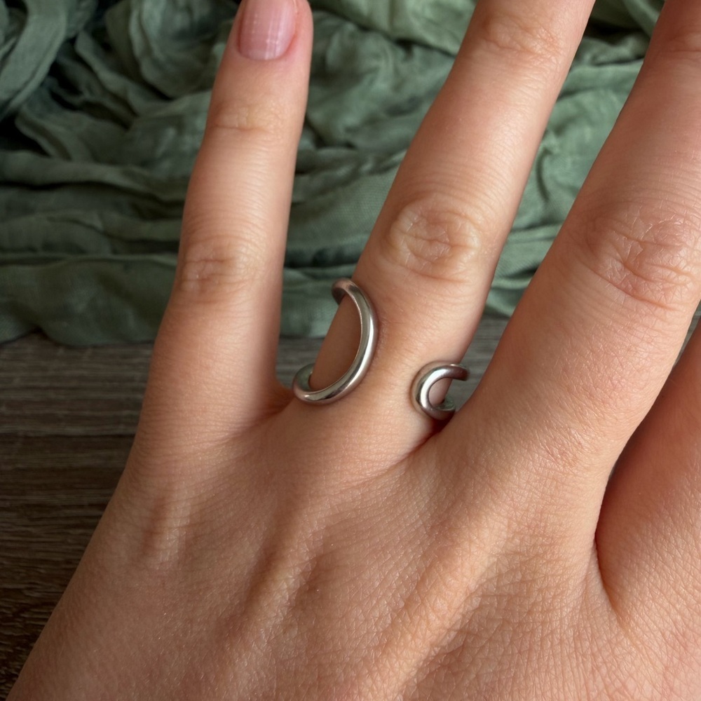 Irregular Open ring, Minimalistic Sterling Silver 925 Never worn